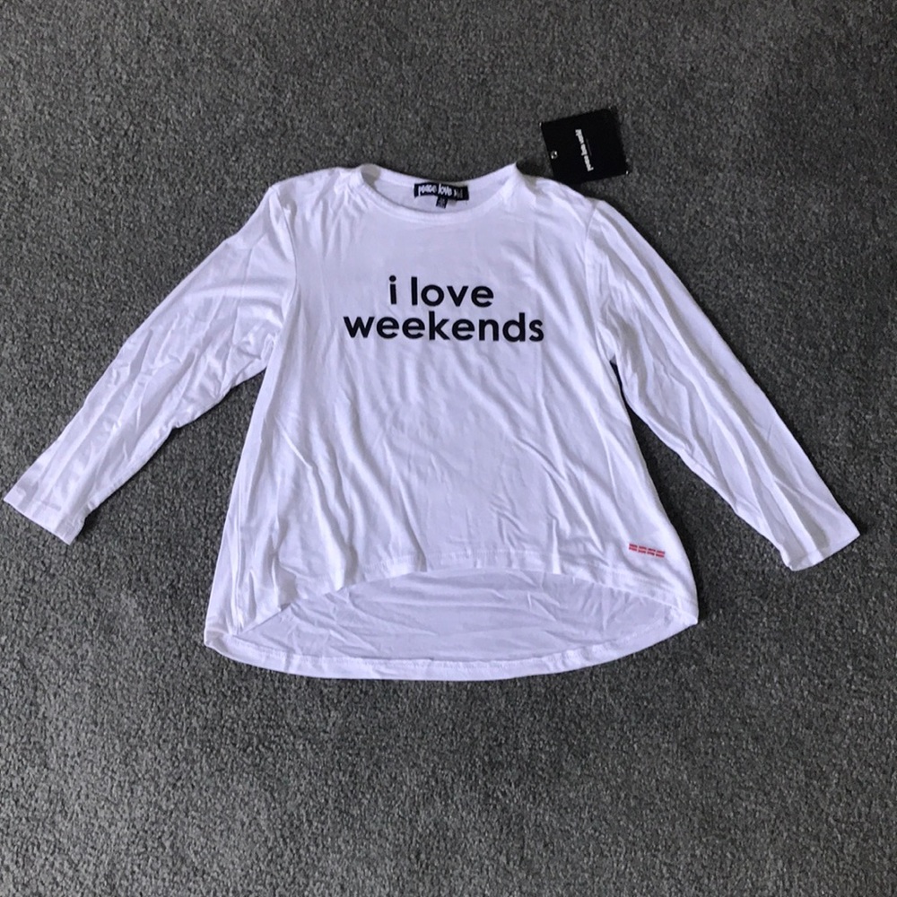💕 NWT peace love world l/s tee